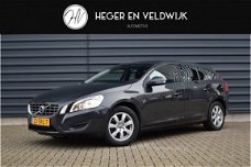Volvo V60 - 1.6 T3 Business | Navigatie | NAP | Cruise | PDC