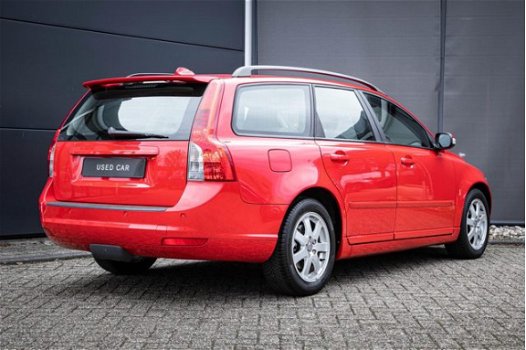 Volvo V50 - 2.0 Momentum - 1