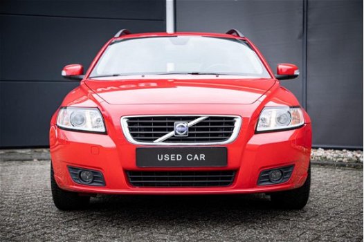 Volvo V50 - 2.0 Momentum - 1