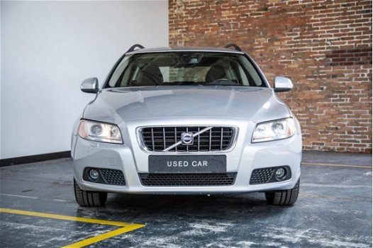 Volvo V70 - 2.5T Automaat Momentum - 1