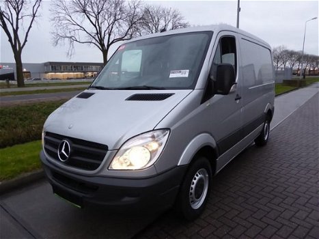 Mercedes-Benz Sprinter - 210 cdi l1h1 airco - 1