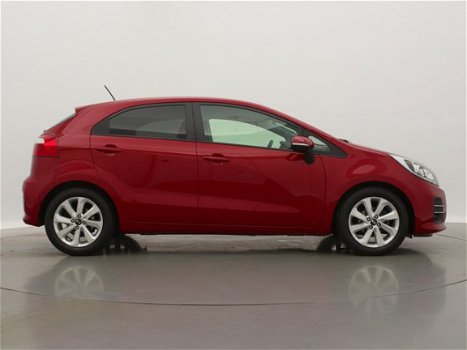 Kia Rio - 1.2 CVVT ComfortLine TA97446 | Navi | LED | Cruise | Climate | Parkeersensoren V+A | Camer - 1