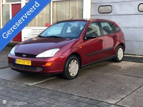 Ford Focus - 1.6-16V Trend 1 JAAR APK NAP BOEKJES TOP AUTO - 1