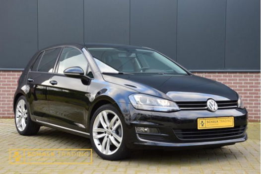 Volkswagen Golf - 1.4 TSI Highline |140pk|18'LM|NAVI|NW APK - 1