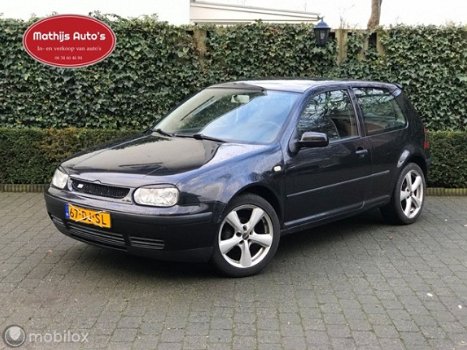 Volkswagen Golf - 1.4-16V nieuwe APK - 1