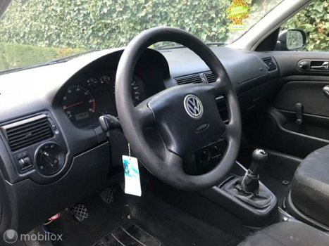 Volkswagen Golf - 1.4-16V nieuwe APK - 1