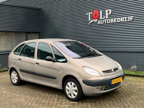 Citroën Xsara Picasso - 1.8i 16V Différence - 1