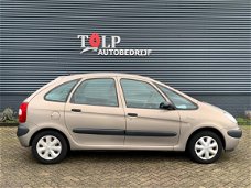 Citroën Xsara Picasso - 1.8i 16V Différence