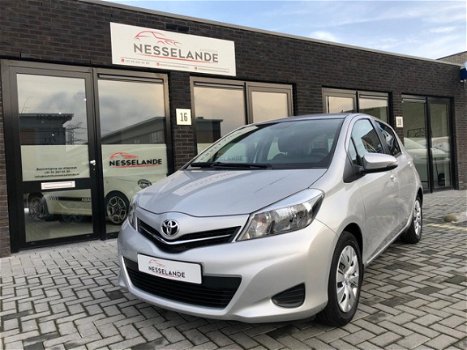 Toyota Yaris - 1.3 VVT-i Dynamic - 1