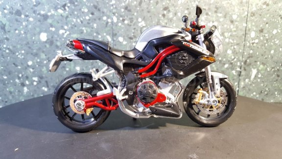 Benelli Tornado naked Tre Titanium 1:12 Maisto - 1