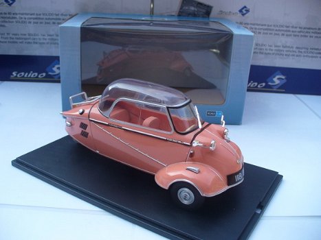 Oxford 1/18 Messerschmitt KR200 Kabinenroller Roze - 5