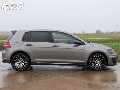 Volkswagen Golf - 1.6 GTD Pakket Xenon Navi Airco 155pk - 1