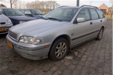 Volvo V40 - 1.8 Europa geen roest , airco 219 dkm apk 16-3-2020