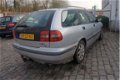 Volvo V40 - 1.8 Europa geen roest , airco 219 dkm apk 16-3-2020 - 1 - Thumbnail