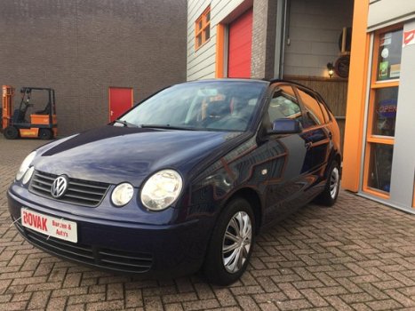 Volkswagen Polo - 1.2-12V Comfortline Cricket 5 Deurs Airco - 1