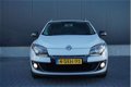 Renault Mégane Estate - 1.5 dCi Bose PARELMOER XENON NAVI LEER PANO DAK 17 INCH LM PDC A-UIT CAMERA - 1 - Thumbnail