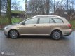 Toyota Avensis Wagon - 2.0 D-4D Linea Terra - 1 - Thumbnail