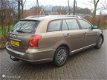 Toyota Avensis Wagon - 2.0 D-4D Linea Terra - 1 - Thumbnail