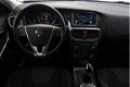 Volvo V40 - 2.0 D4 191 PK 6-Bak Momentum (BNS) - 1 - Thumbnail