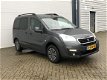 Peugeot Partner - 1.2 VTi Active RIJKLAAR airconditioning, cruise control, parkeersensoren achter, p - 1 - Thumbnail