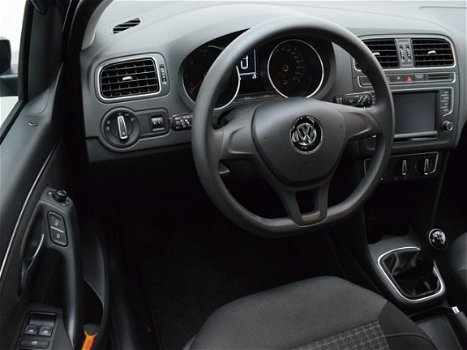 Volkswagen Polo - 1.4 TDI 90PK COMFORTLINE (NAVI/CRUISE/AIRCO) - 1