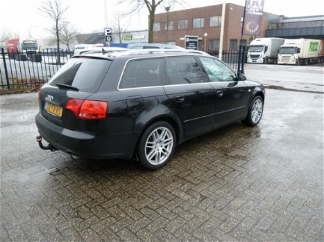 Audi A4 Avant - 2.0 TFSI Advance clima cruise navi leer automaat pdc getint glas chroompakket xenon - 1