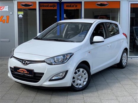 Hyundai i20 - 1.2i i-Drive Airco 5-Deurs Elec. Pakket Dealer Onderhouden - 1