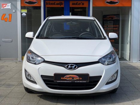 Hyundai i20 - 1.2i i-Drive Airco 5-Deurs Elec. Pakket Dealer Onderhouden - 1