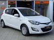 Hyundai i20 - 1.2i i-Drive Airco 5-Deurs Elec. Pakket Dealer Onderhouden - 1 - Thumbnail