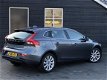 Volvo V40 - 1.6 D2 SUMMUM, XENON, LEDER, PANORAMADAK, VELE OPTIE'S - 1 - Thumbnail