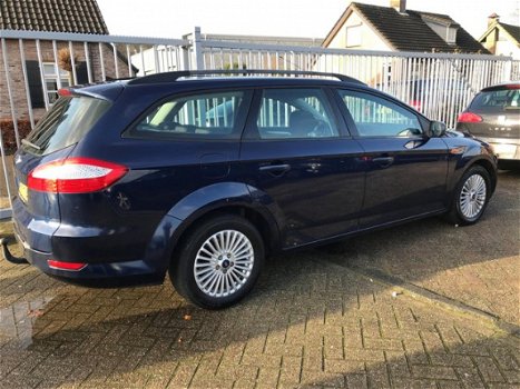 Ford Mondeo Wagon - 2.0-16V Trend - 1