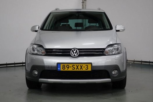 Volkswagen Golf - 1.4 TSI Cross Navigatie NAP / Parkeersensoren / Trekhaak - 1