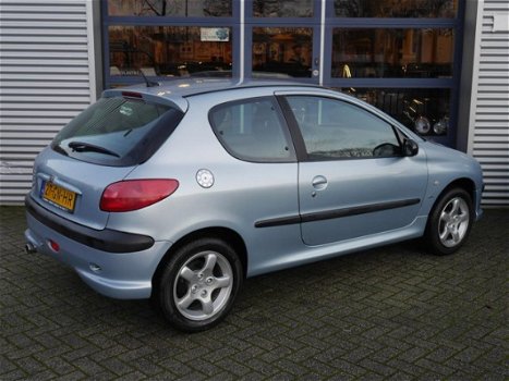 Peugeot 206 - 2.0-16V GTI ORG. NL 85000KM FISCAAL VRIENDELIJK - 1