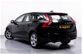 Volvo V60 - 2.0 D3 Climate Control Trekhaak Parkeersensoren achter Navigatie Cruise Control - 1 - Thumbnail