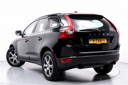 Volvo XC60 - 2.0T Momentum Automaat Verwarmde voorstoelen en achterbank Cruise Control Navigatie Sta - 1