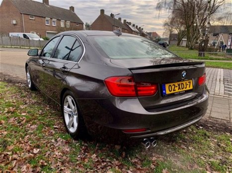 BMW 3-serie - Luxury Line, Leder, NavigatieProf, Keyless Go, Harman Kardon - 1