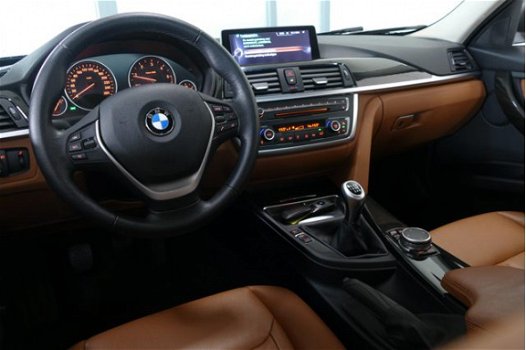 BMW 3-serie - 320d EfficientDynamics Edition High Executive CLIMA / CRUISE / LMV / PDC / NAVI / LEER - 1