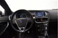 Volvo V40 - 2.0 D4 R-Design Business 190 PK | Trekhaak | Voorruit verw. | Stoelen verw. | Navi - 1 - Thumbnail