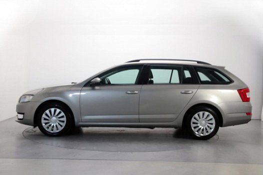 Skoda Octavia Combi - 1.4 TSI 140pk Greentech Ambition 6-bak Cruise Control Airco - 1