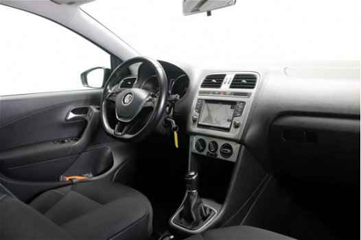 Volkswagen Polo - 1.0 TSI 95pk Bluemotion Navigatie App-Connect Airco Cruise Control - 1