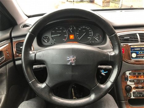 Peugeot 607 - 2.2-16V Executive - 1