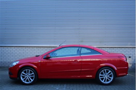 Opel Astra TwinTop - 1.6 Temptation Cabrio | Airco | L.M. Velgen | Nieuwstaat - 1