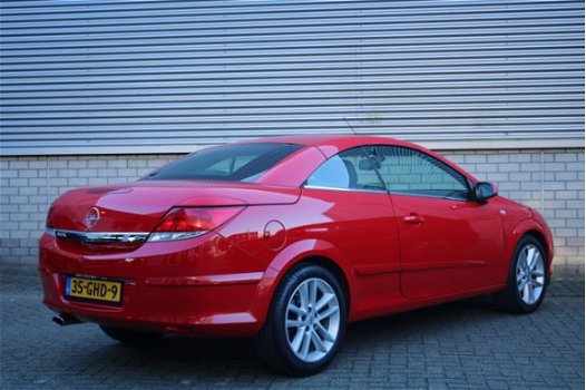 Opel Astra TwinTop - 1.6 Temptation Cabrio | Airco | L.M. Velgen | Nieuwstaat - 1