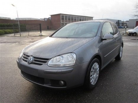 Volkswagen Golf - 1.4 Optive 3 - 1