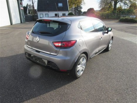 Renault Clio - 1.2 16V Expression - 1