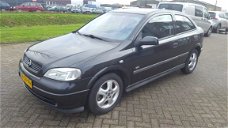 Opel Astra - 1.8-16V Comfort