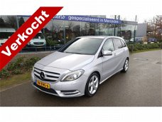 Mercedes-Benz B-klasse - 180 Ambition Zeer mooie B 180 Benzine automaat met wegklapbare trekhaak nav