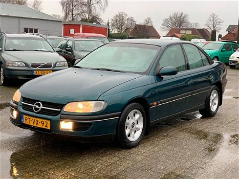 Opel Omega - 2.5i V6 CD Business OPRUIMINGSWEKEN BIJ PETER MULDER JR - 1