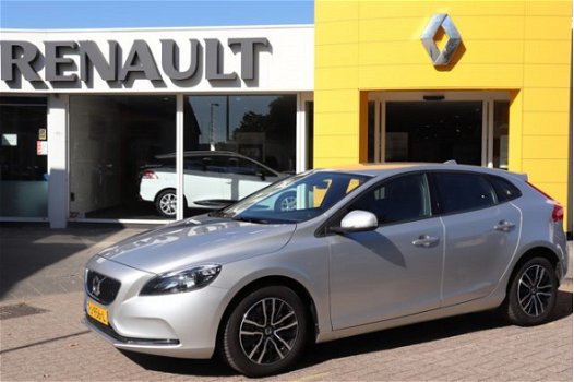 Volvo V40 - 1.5 T3 152pk MOMENTUM GEARTRONIC - 1