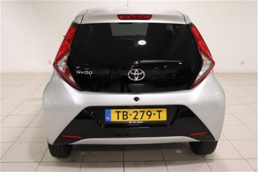 Toyota Aygo - 1.0 VVT-i x-first Navi, Lm velgen - 1